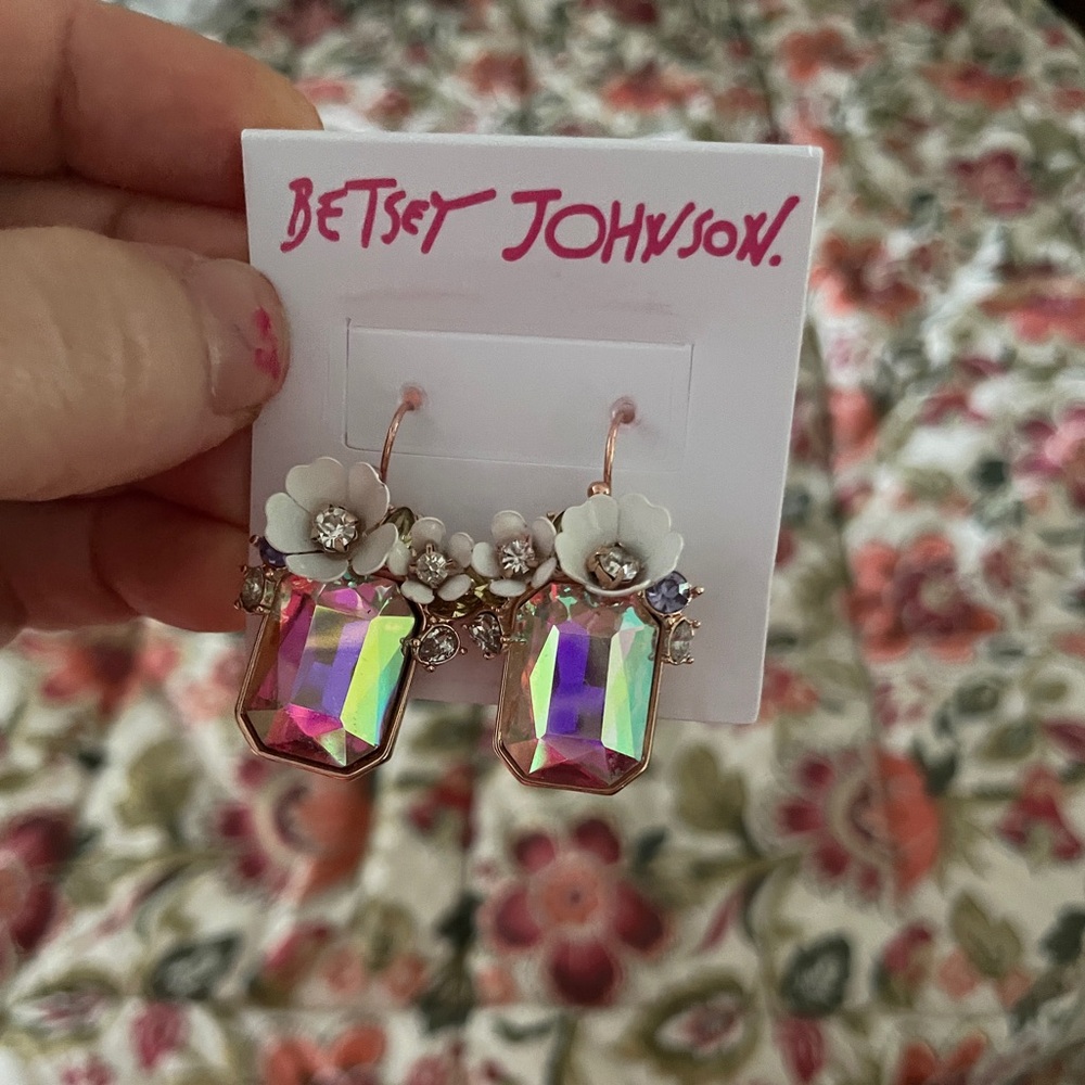 NWT Betsey Johnson earrings